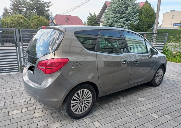 Opel Meriva cena 16900 przebieg: 179840, rok produkcji 2011 z Jelcz-Laskowice małe 466